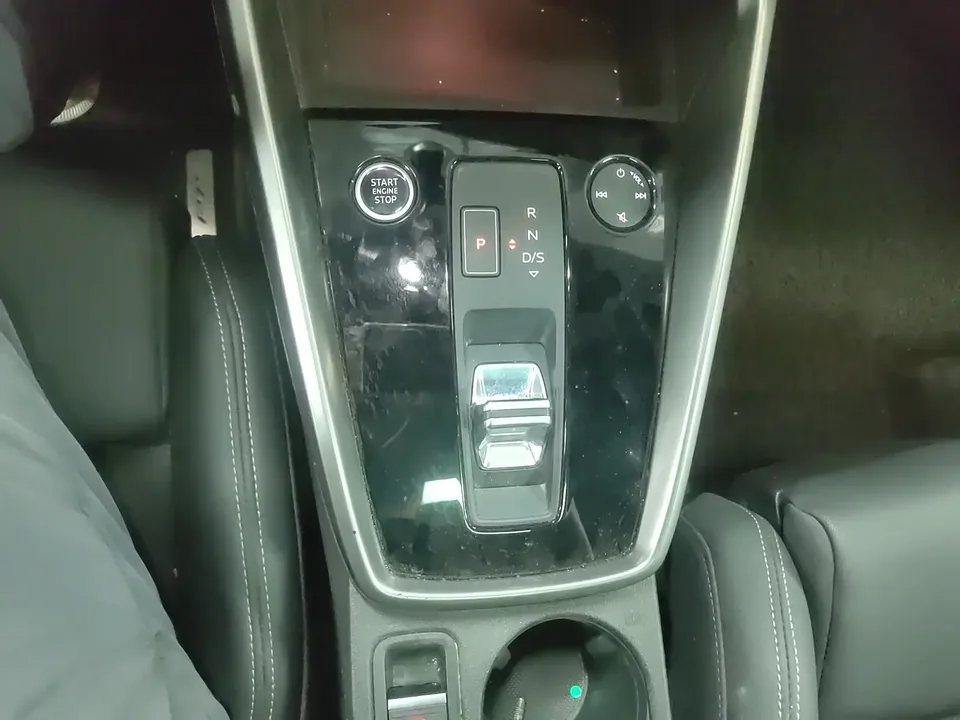 Audi A3 Audi A3 2024 A3L Limousine 35 TFSI Stylish Sports 2024 — thumbnail 4