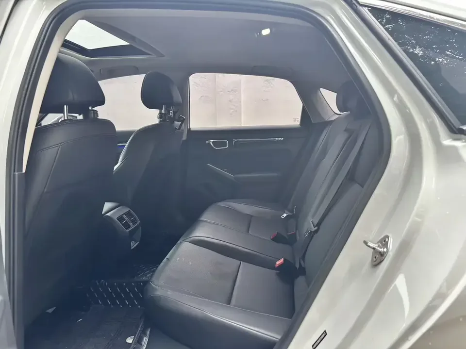 Honda Integra Style 2023 240TURBO CVT Smart Edition 2023 — thumbnail 4