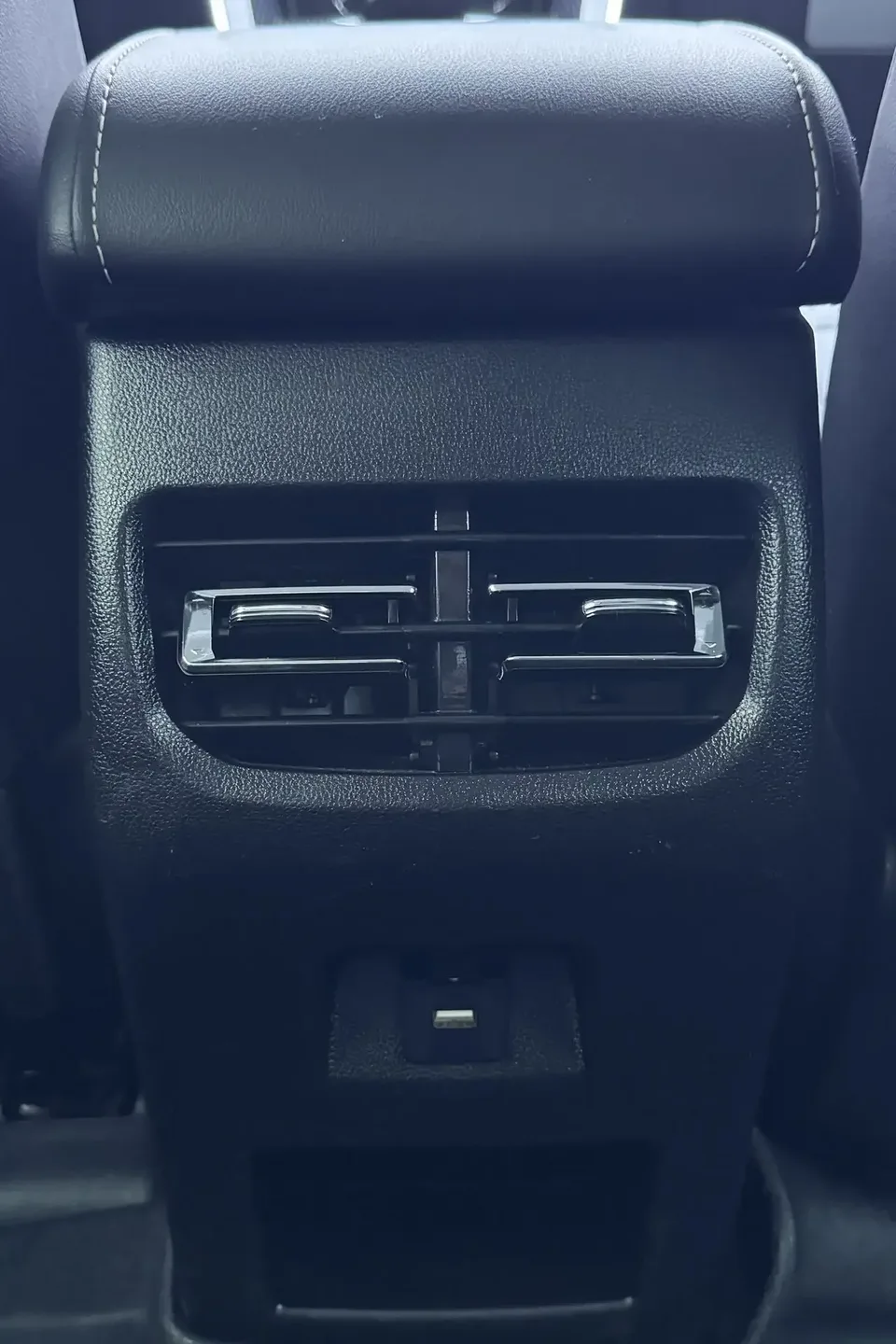 Haval M6 Haval M6 2021 PLUS 1.5T DCT Luxury Intelligent Connection 2022 — thumbnail 3