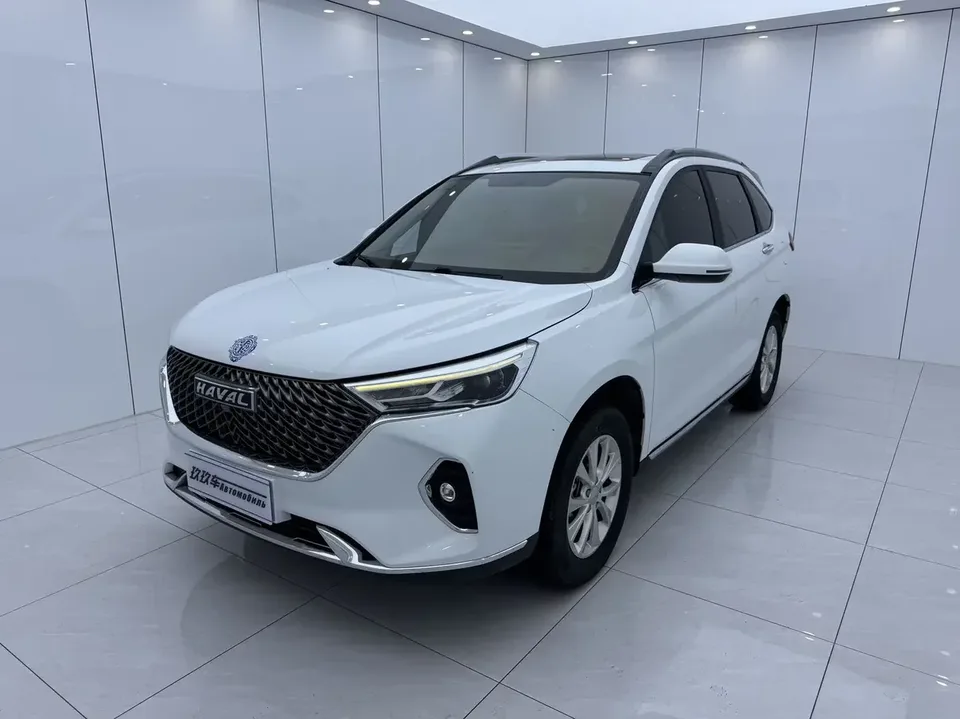 Haval M6 Haval M6 2021 PLUS 1.5T DCT Luxury Intelligent Connection 2022 — photo 1, buy with delivery to Moscow