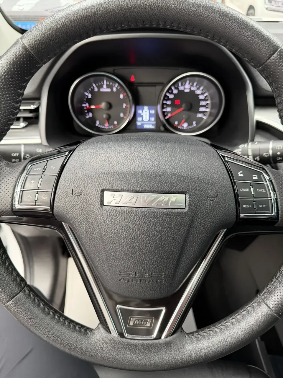 Haval M6 Haval M6 2023 PLUS 1.5T Manual Luxury Smart Connection 2022 — thumbnail 5