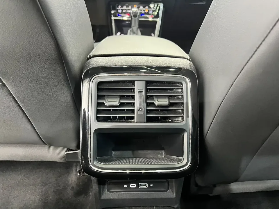 Volkswagen Passat Passat 2023 Modified 280TSI Business Edition 2023 — thumbnail 4