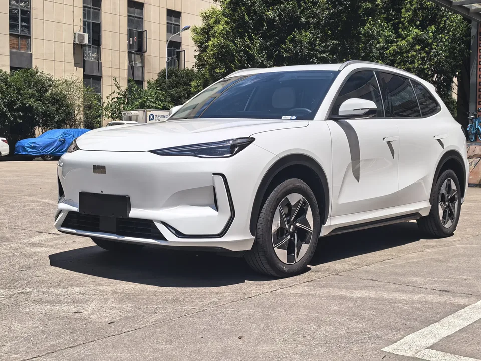 Geely Galaxy E5 Galaxy E5 2024 530km Exploration+ 2024 — photo 1, buy with delivery to Moscow
