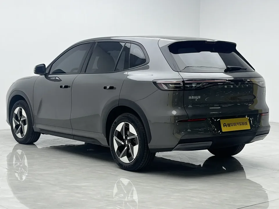 Geely Galaxy E5 Galaxy E5 2024 440km Explorer Edition 2025 — миниатюра 2