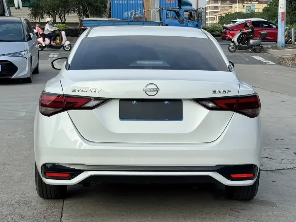 Nissan Sylphy Sylphy 2023 1.6L CVT Enjoy Edition 2024 — thumbnail 2
