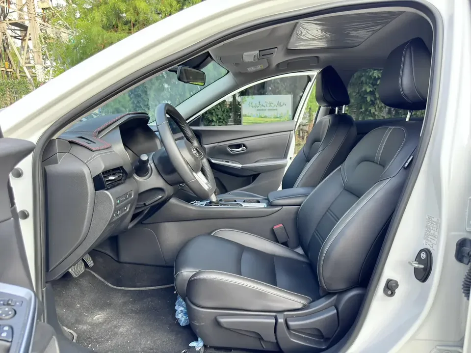 Nissan Sylphy Sylphy 2023 1.6L CVT Enjoy Edition 2024 — thumbnail 4