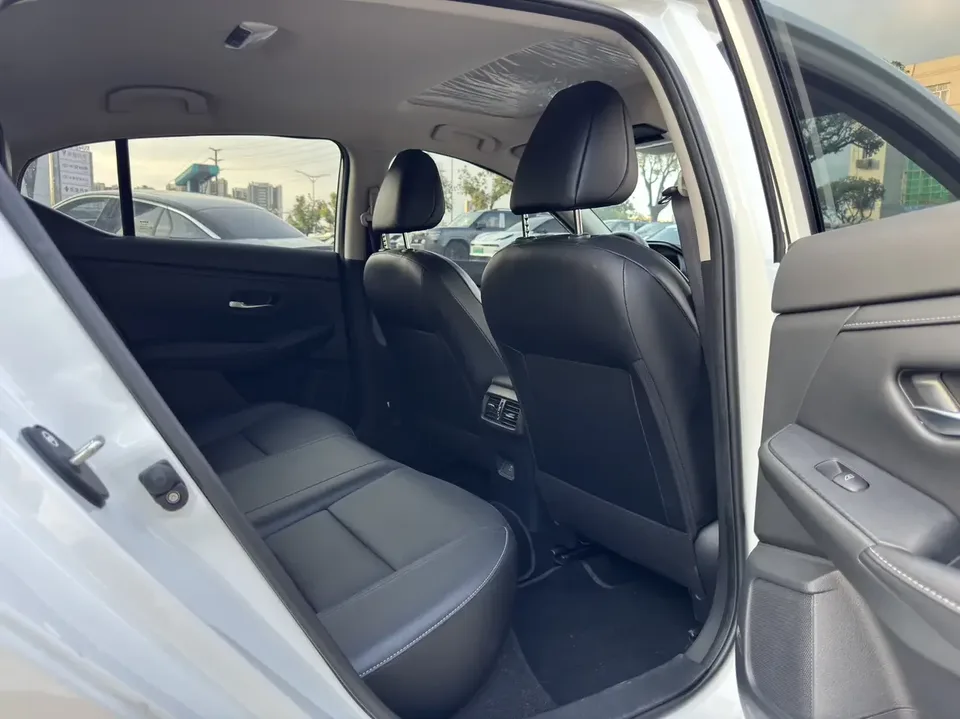 Nissan Sylphy Sylphy 2023 1.6L CVT Enjoy Edition 2024 — thumbnail 5