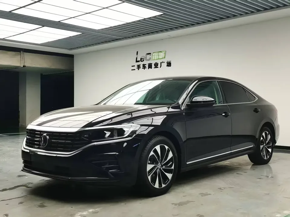 Volkswagen Passat Passat 2022 280TSI Elite Edition 2022 — photo 1, buy with delivery to Moscow