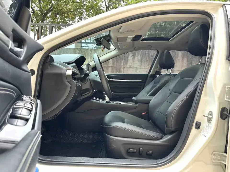 Nissan Altima Sound of nature 2021 2.0L XL Upper AD1 Smart Driving Edition 2023 — миниатюра 5
