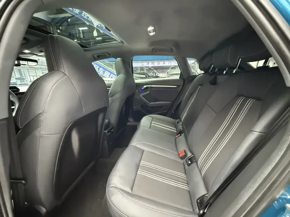 Audi A3 Audi A3 2021 Sportback 35 TFSI Stylish and sporty 2022 — thumbnail 3