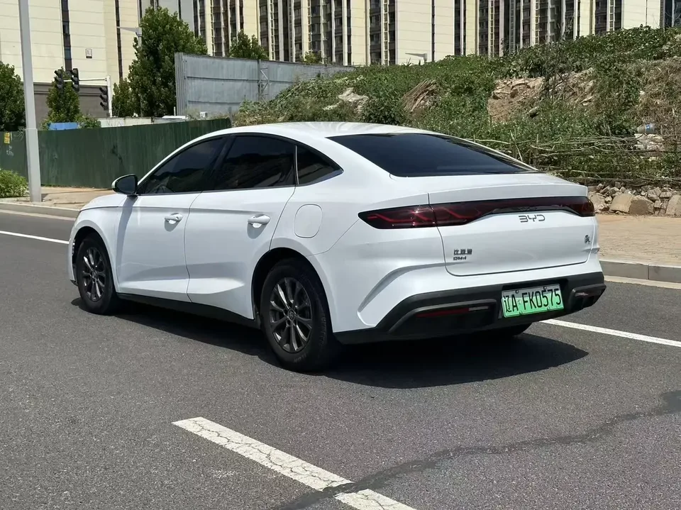 BYD Qin L DM Qin L DM 2024 DM-i 80KM Leading Type 2024 — thumbnail 5