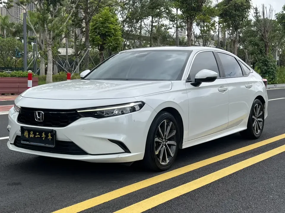 Honda Integra Style 2023 HATCHBACK 240TURBO CVT Phantom Night Deluxe Edition 2023 — photo 1, buy with delivery to Moscow