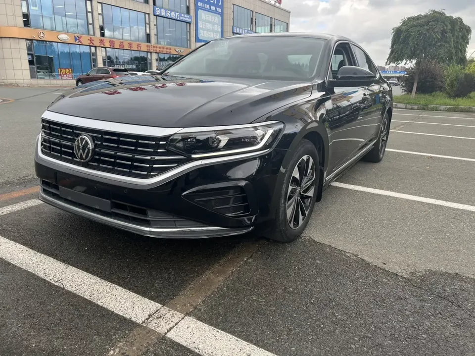 Volkswagen Passat Passat 2023 Modified 280TSI Elite Edition 2023 — photo 1, buy with delivery to Moscow