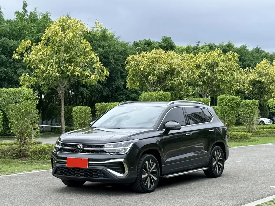 Volkswagen Tharu tuyue 2023 300TSI 2WD Bright Moon Edition 2024 — фото 1, купить с доставкой в Москву