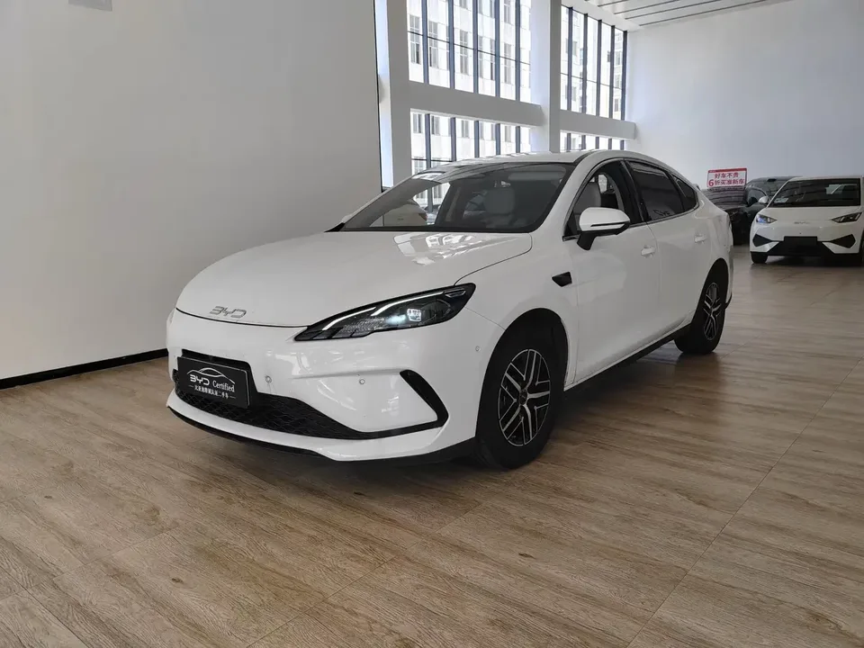 BYD Seal 05DM Seal 05DM 2025 DM-i 120KM flagship version 2025 — photo 1, buy with delivery to Moscow