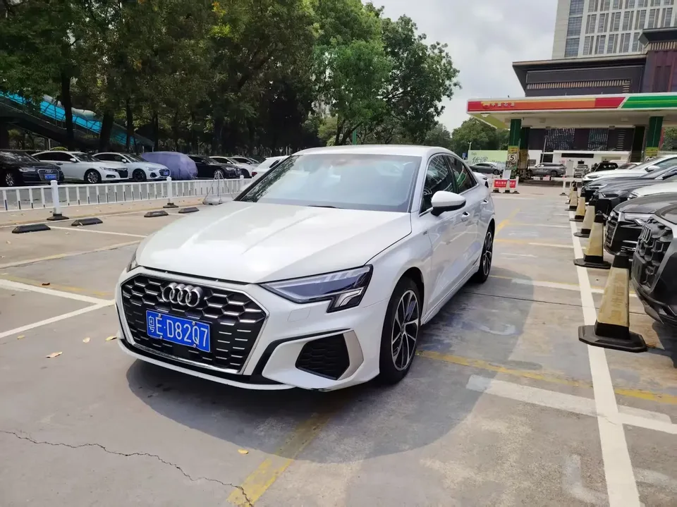 Audi A3 Audi A3 2022 A3L Limousine 35 TFSI Progressive Sports 2022 — photo 1, buy with delivery to Moscow