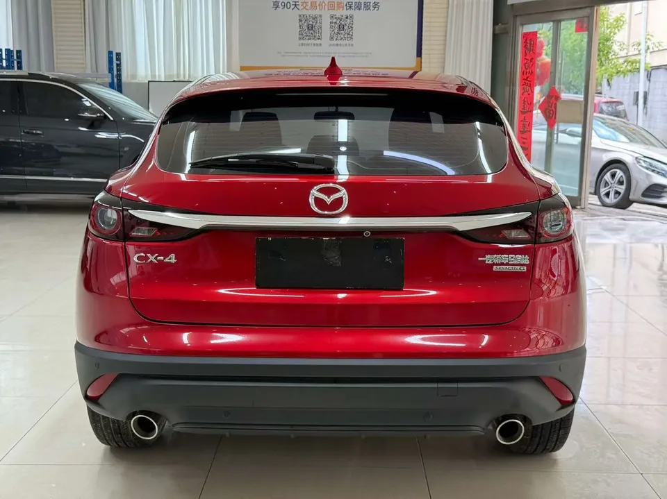 Mazda CX-4 Mazda CX-4 2021 2.0L 2WD Blue Sky Premium Edition 2022 — thumbnail 2