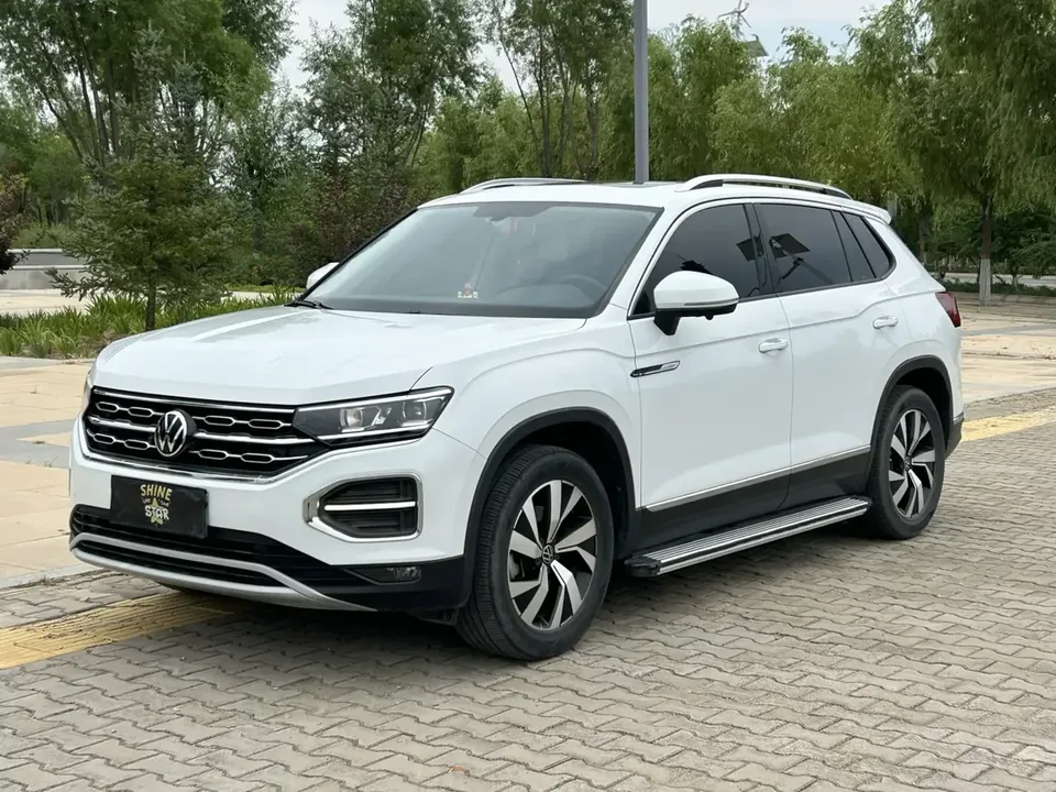 Volkswagen Tayron Tanyue 2022 280TSI 2WD Luxury Smart Edition 2022 — photo 1, buy with delivery to Moscow