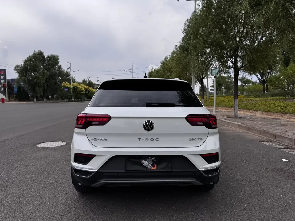 Volkswagen T-Roc TANG 2022 280TSI DSG 2WD Comfort PLUS 2023 — thumbnail 2