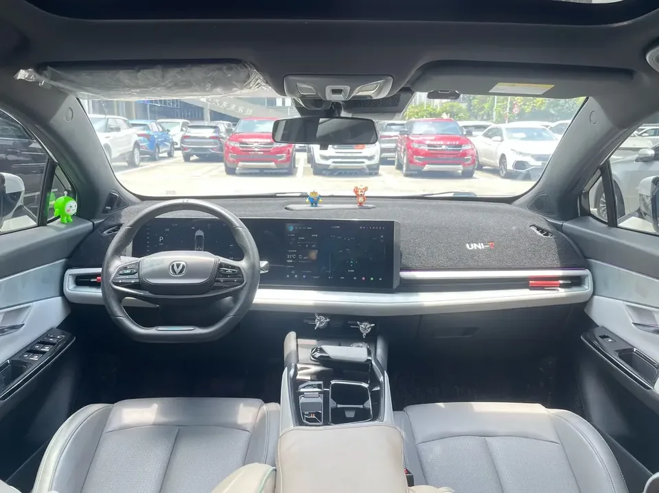 Changan UNI-T Changan UNI-T 2023 Second generation 1.5T premium model 2023 — thumbnail 5