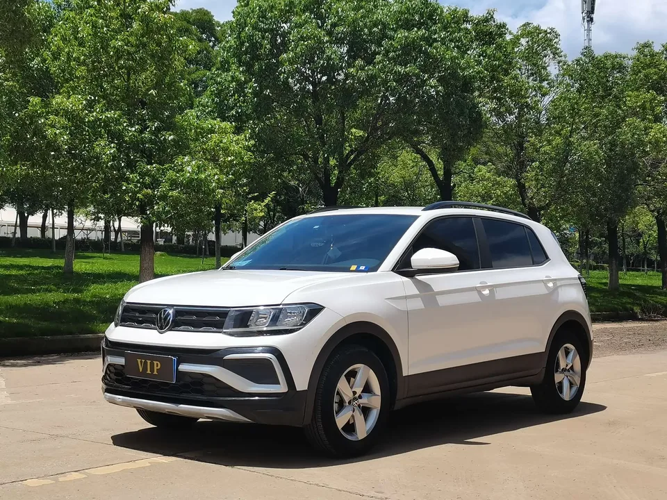 Volkswagen Tu Kai Tu Kai 2022 1.5L Automatic Fashion Edition 2022 — photo 1, buy with delivery to Moscow