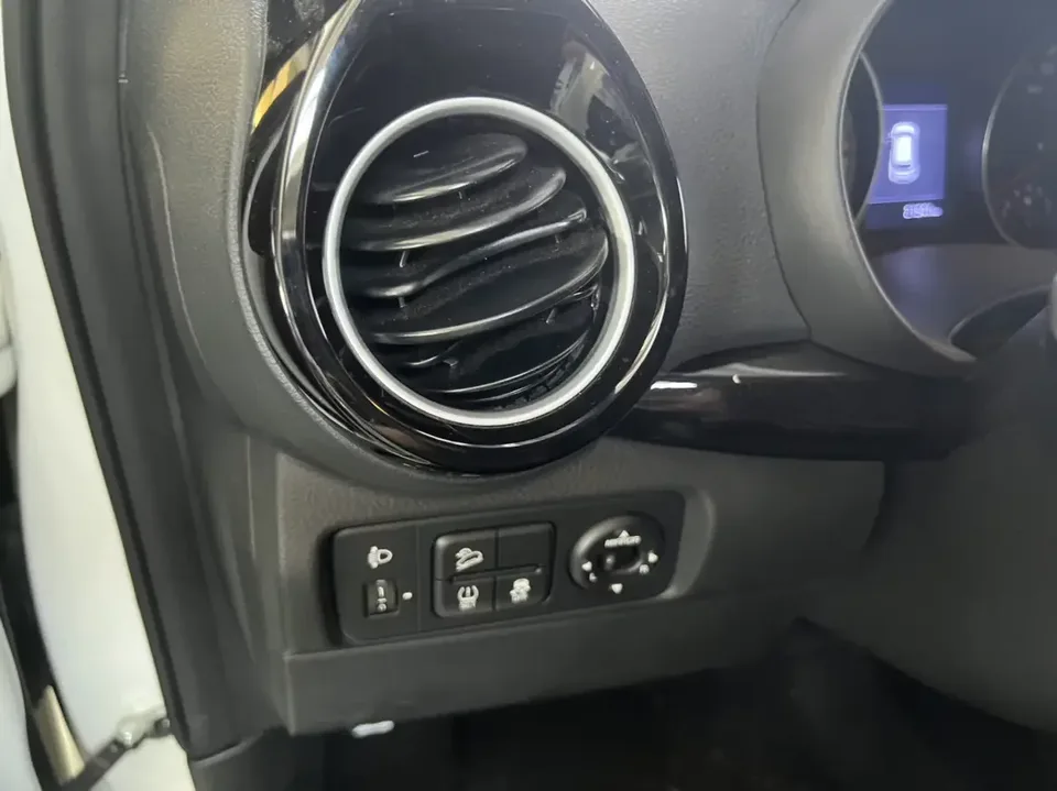 Kia KX1 Yipao 2021 1.4L Automatic Fun Edition 2023 — thumbnail 4