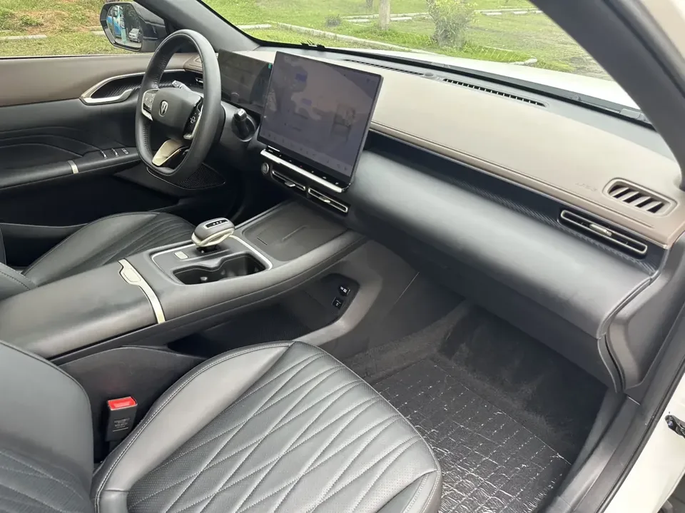 Changan Escape Escape 2026 Fourth-generation 1.5T DCT 500Bar Smart Edition 2026 — thumbnail 3