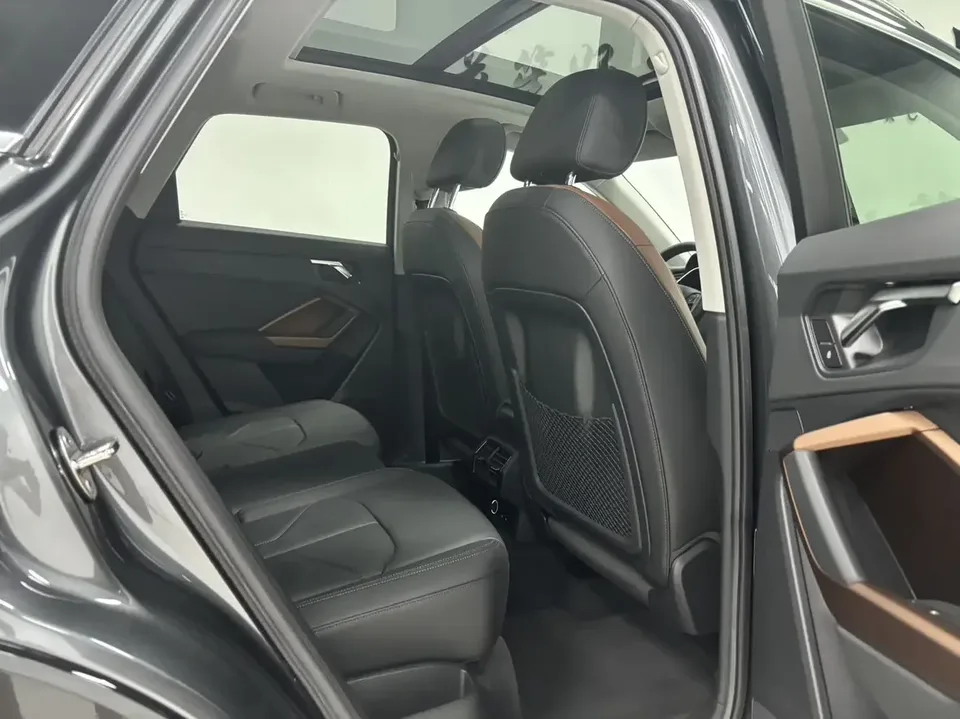 Audi Q3 Audi Q3 2022 35 TFSI Stylish and Elegant 2022 — миниатюра 4