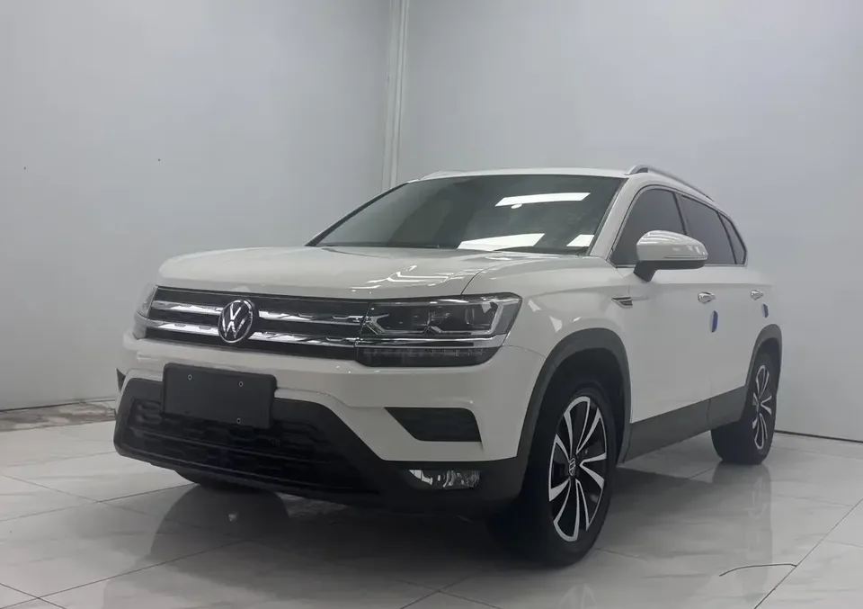 Volkswagen Tharu tuyue 2022 280TSI 2WD Deluxe Edition 2022 — фото 1, купить с доставкой в Москву