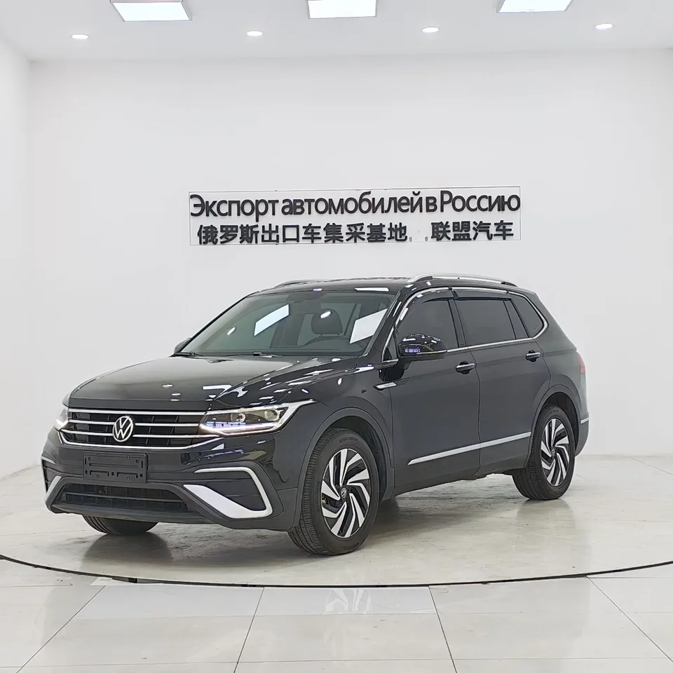 Volkswagen Tiguan L Tiguan L 2023 280TSI Limited Edition 2023 — фото 1, купить с доставкой в Москву