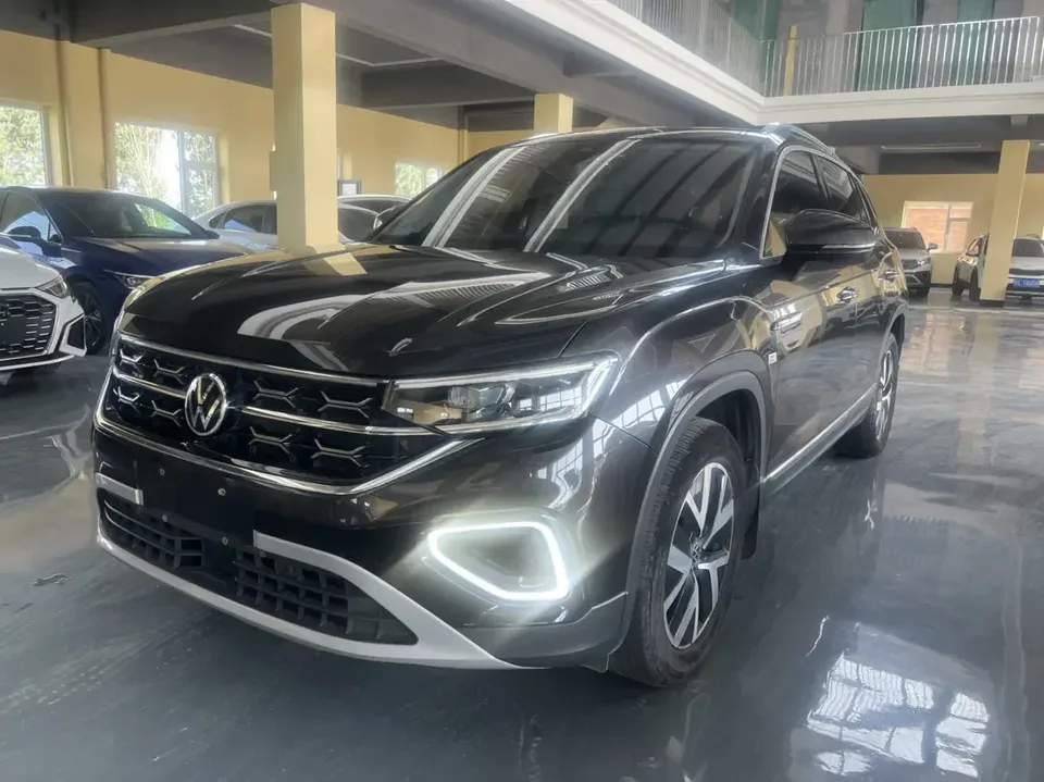 Volkswagen Tayron Tanyue 2023 280TSI 2WD Luxury Plus Advanced Edition 2023 — photo 1, buy with delivery to Moscow