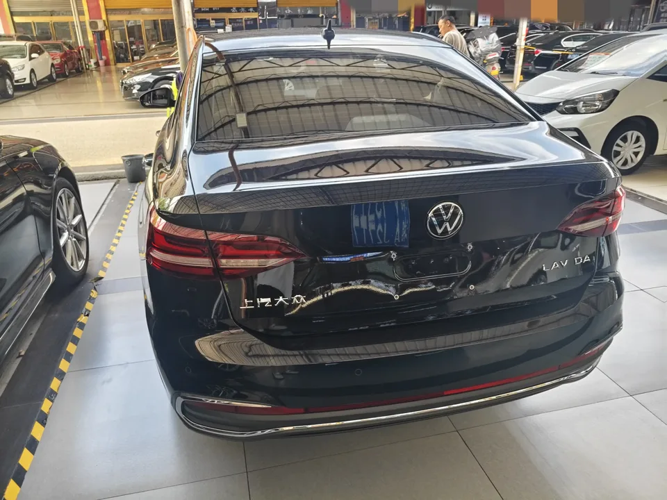 Volkswagen Lavida Lavida 2023 Modified 1.5L Automatic Fully Edition 2023 — thumbnail 4