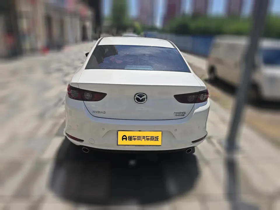 Mazda Axela Mazda3 Angkesela 2023 2.0L Automatic Premium Edition 2023 — thumbnail 2