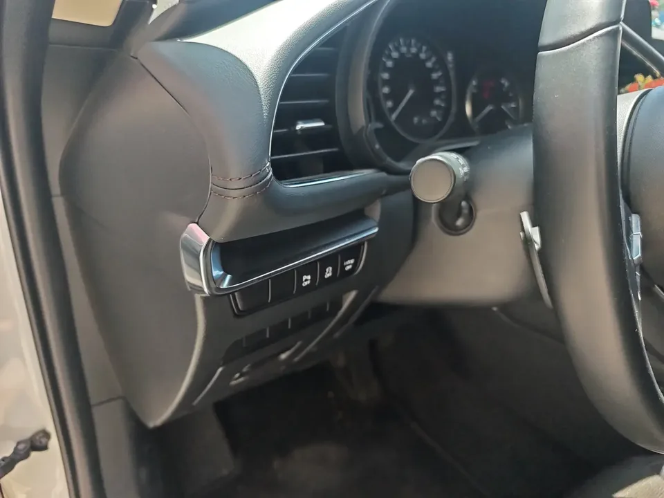 Mazda Axela Mazda3 Angkesela 2023 2.0L Automatic Premium Edition 2023 — thumbnail 4