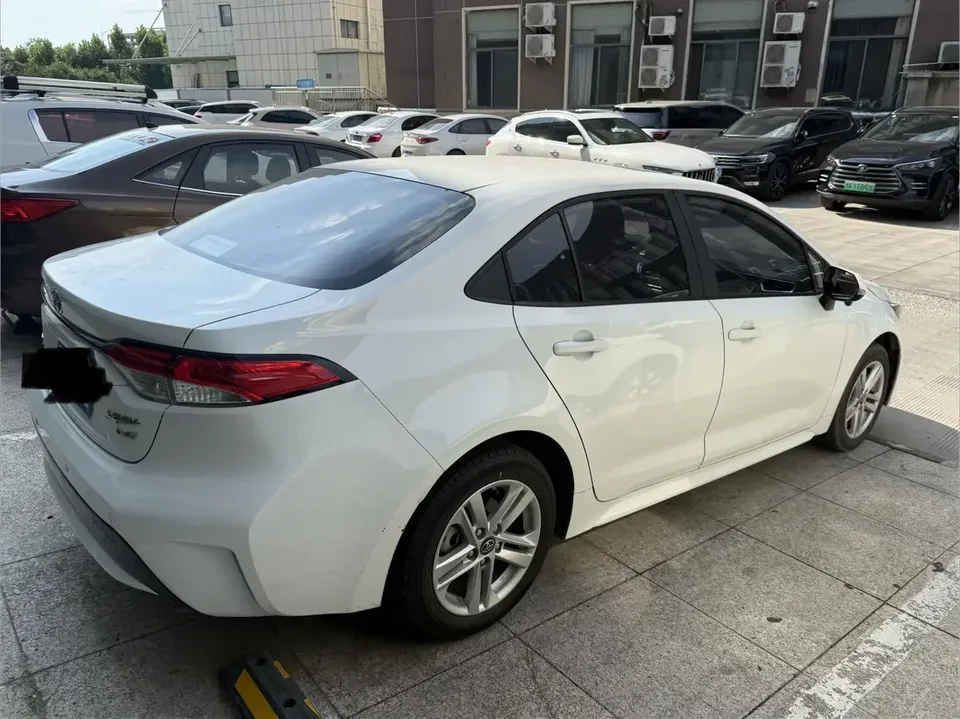 Toyota Levin Lei Ling 2022 185T CVT Deluxe Edition 2022 — thumbnail 2