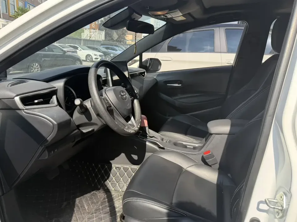 Toyota Levin Lei Ling 2022 185T CVT Deluxe Edition 2022 — thumbnail 3