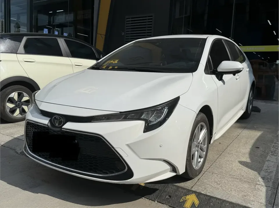 Toyota Levin Lei Ling 2022 185T CVT Deluxe Edition 2022 — photo 1, buy with delivery to Moscow