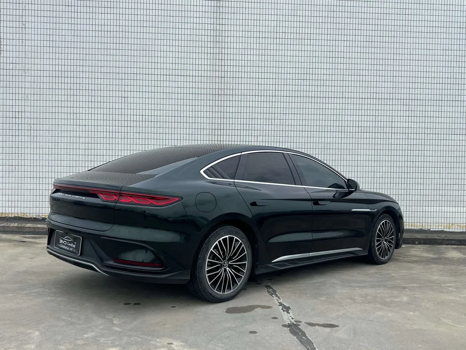 BYD Han DM Chinese DM 2022 DM-i 121KM Premium 2022 — thumbnail 2