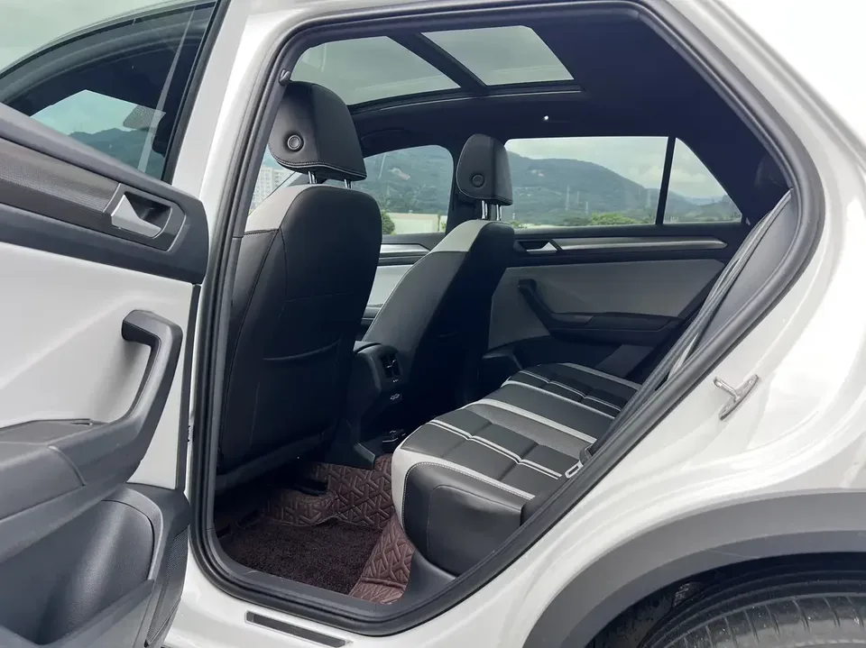 Volkswagen T-Roc TANG 2024 300TSI DSG Chenguang Edition 2024 — thumbnail 3