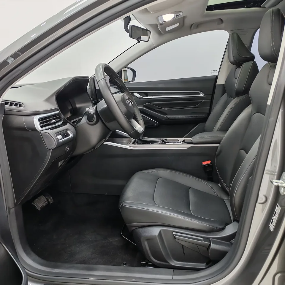 Geely Emgrand emgrand 2022 4th Generation 1.5L CVT Premium 2022 — thumbnail 5