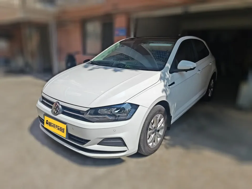 Volkswagen Polo Polo 2023 Modified Plus 1.5L Automatic Colorful Technology Edition 2023 — photo 1, buy with delivery to Moscow