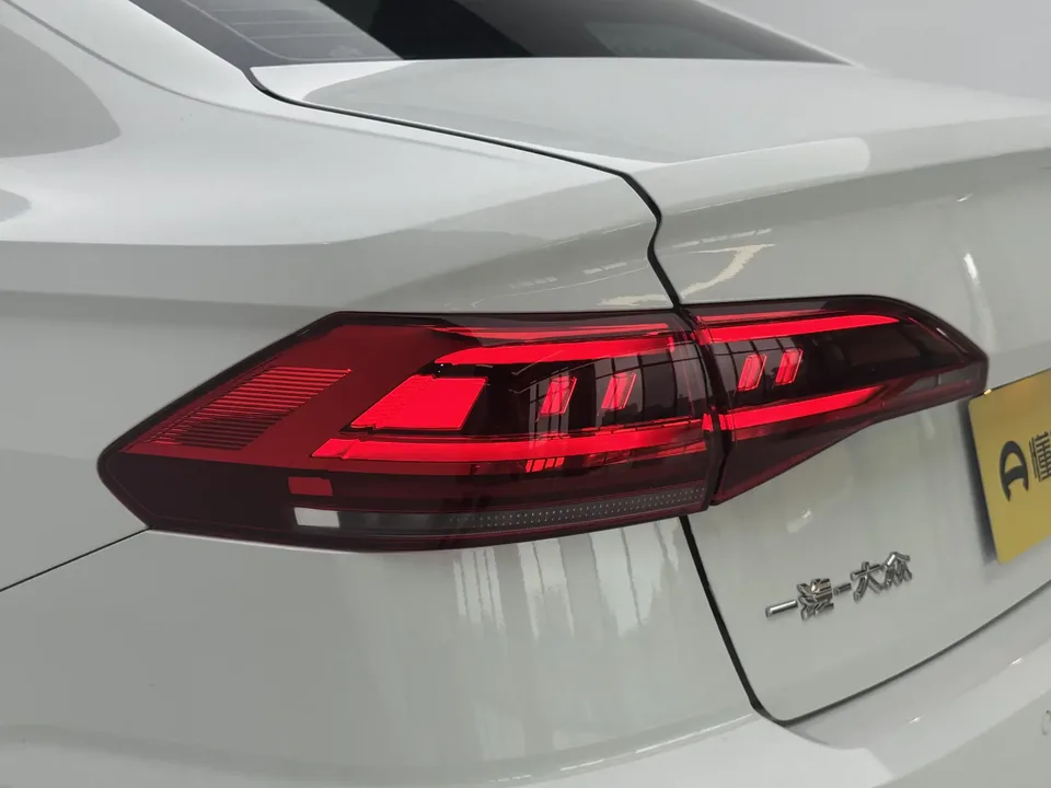 Volkswagen Bora Bora 2023 200TSI DSG Intelligent Driving PRO Edition 2022 — миниатюра 4
