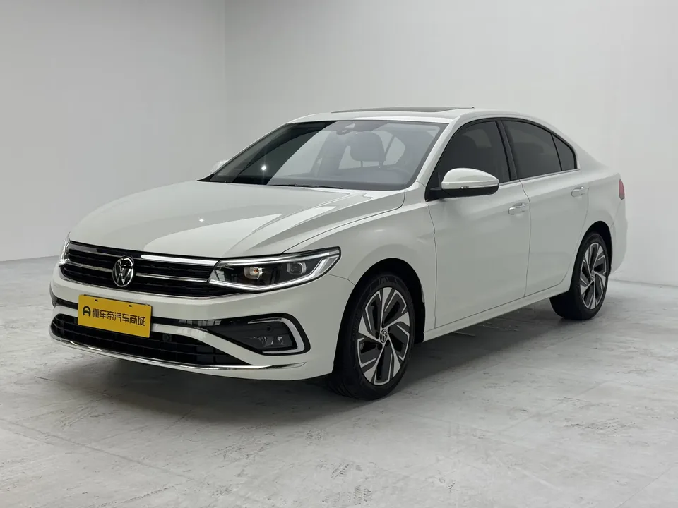 Volkswagen Bora Bora 2023 200TSI DSG Intelligent Driving PRO Edition 2022 — фото 1, купить с доставкой в Москву