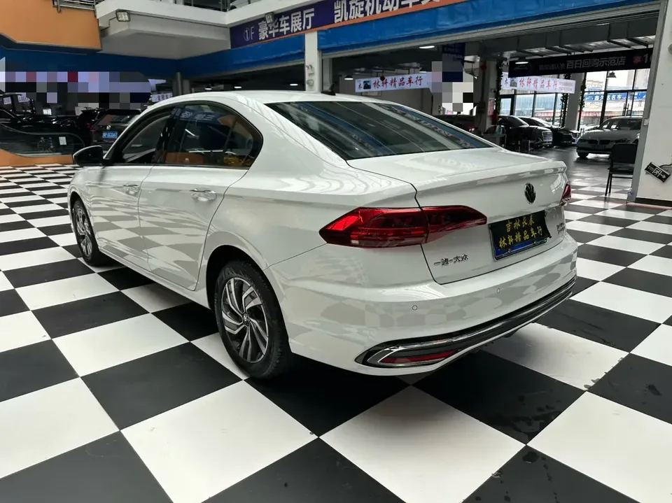 Volkswagen Bora Bora 2023 200TSI DSG Intelligent Driving Edition 2022 — thumbnail 2