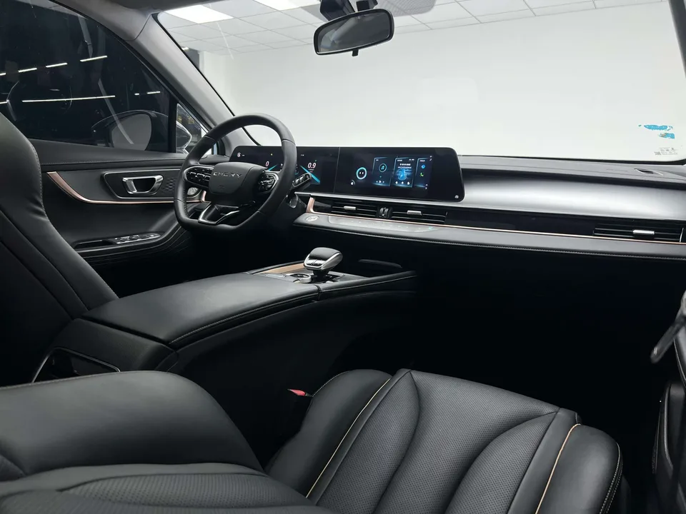 Omoda C5 Ou Mengda 2022 1.5T CVT Yujie Edition 2022 — thumbnail 5