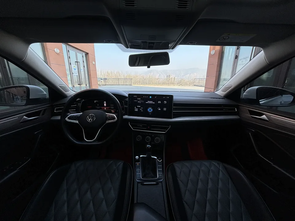 Volkswagen Sagitar Sagitar 2023 280TSI DSG Beyond Edition 2022 — thumbnail 3