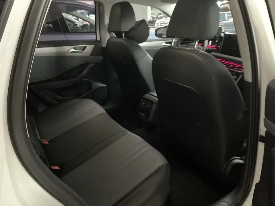 Volkswagen Sagitar Sagitar 2025 Modification 2: 300TSI DSG Beyond Edition 2026 — thumbnail 3