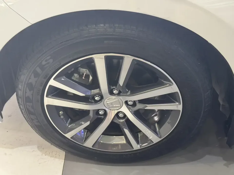 Honda Integra Style 2022 240TURBO CVT Tech Edition 2022 — thumbnail 3