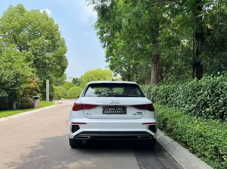Audi A3 Audi A3 2023 Sportback 35 TFSI Stylish and sporty 2023 — thumbnail 2
