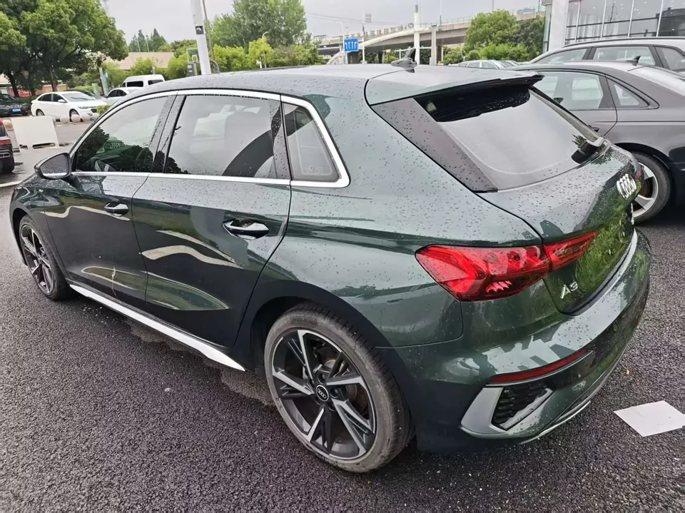 Audi A3 Audi A3 2023 Sportback 35 TFSI Stylish and sporty 2023 — thumbnail 4